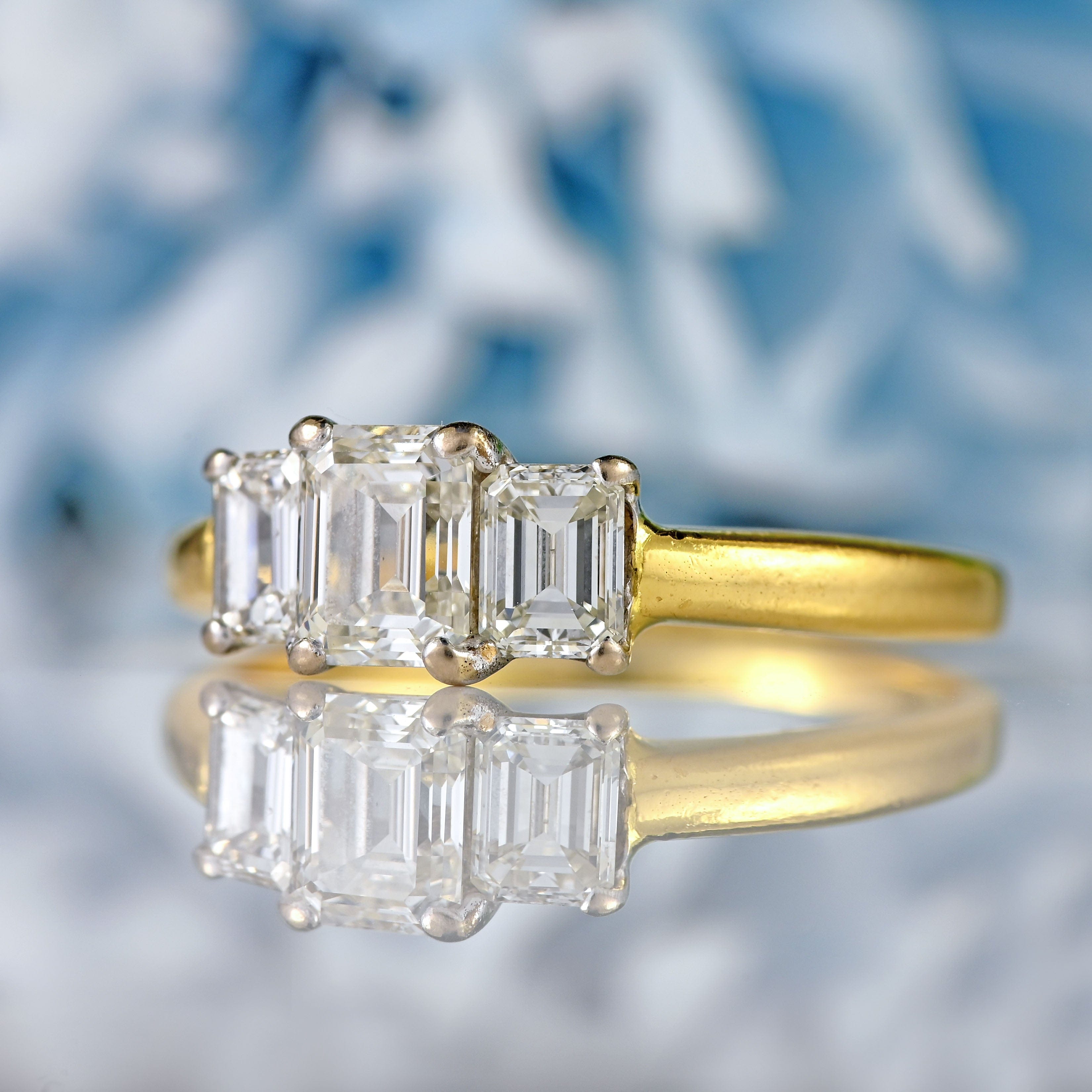 Ellibelle Jewellery Vintage Emerald-Cut Diamond 18ct Gold Three-Stone Engagement Ring (1.25cts)