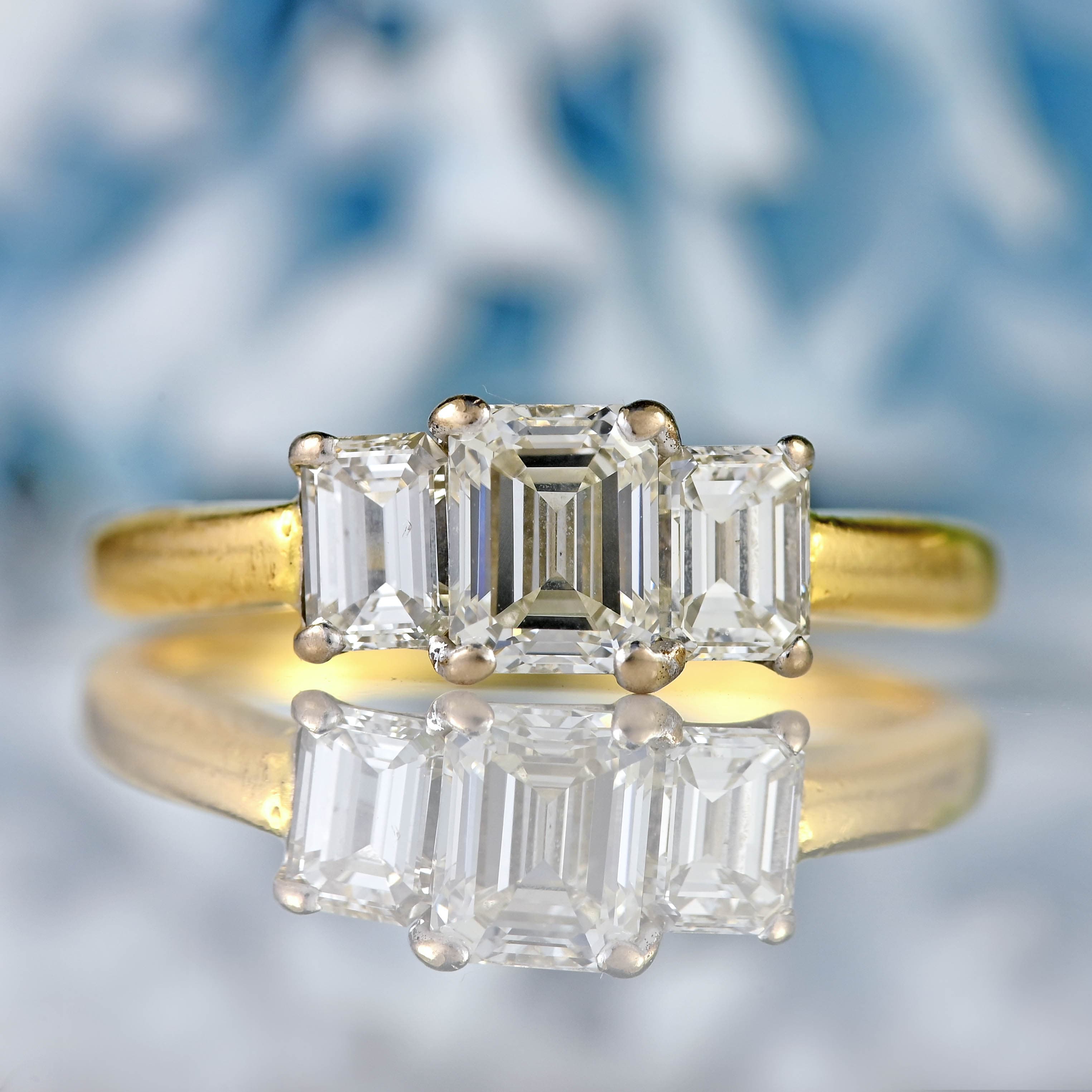 Ellibelle Jewellery Vintage Emerald-Cut Diamond 18ct Gold Three-Stone Engagement Ring (1.25cts)