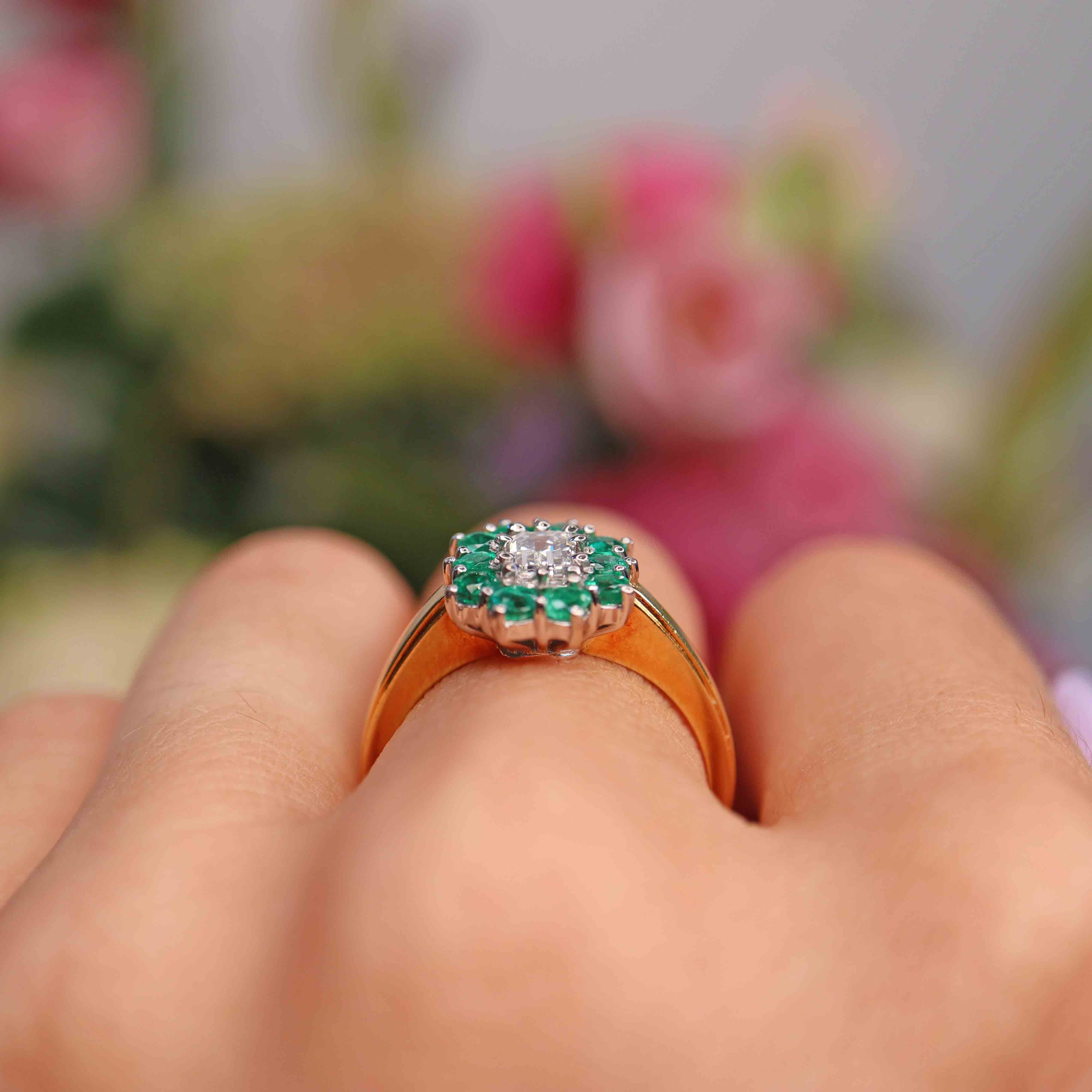 Ellibelle Jewellery Vintage Emerald-Cut Diamond & Emerald 18ct Gold Cluster Ring