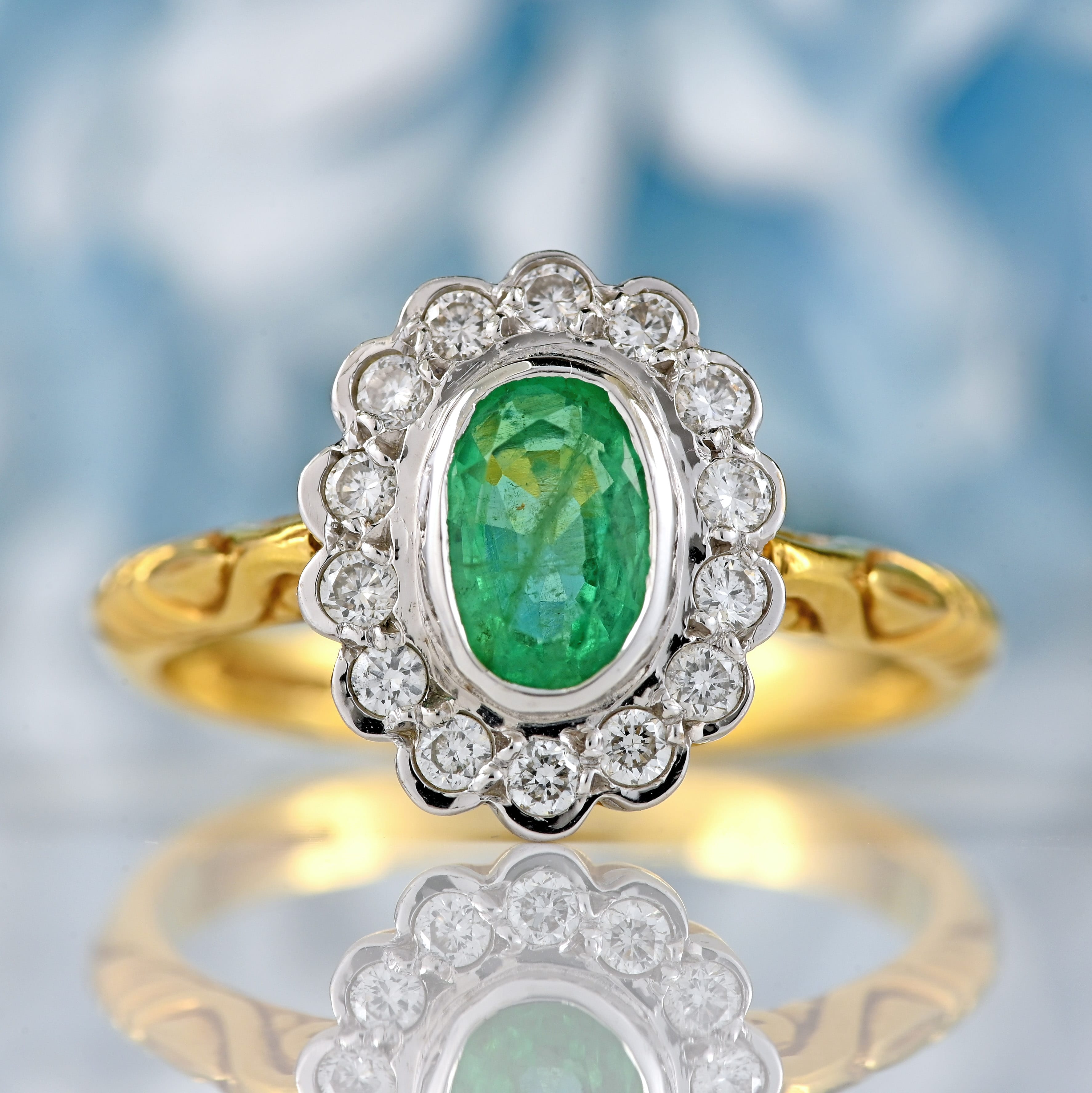 Ellibelle Jewellery Vintage Emerald & Diamond 18ct Gold Bezel-Set Oval Cluster Ring