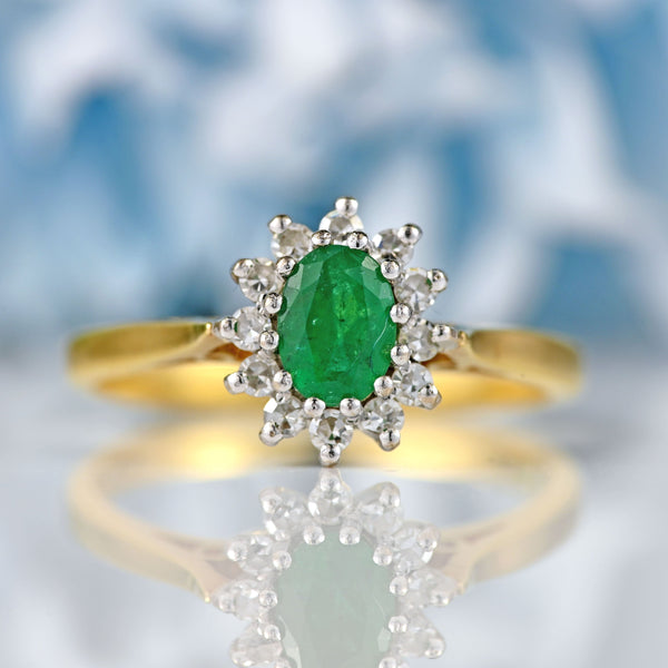 Ellibelle Jewellery Vintage Emerald & Diamond 18ct Gold Cluster Ring (0.40ct)