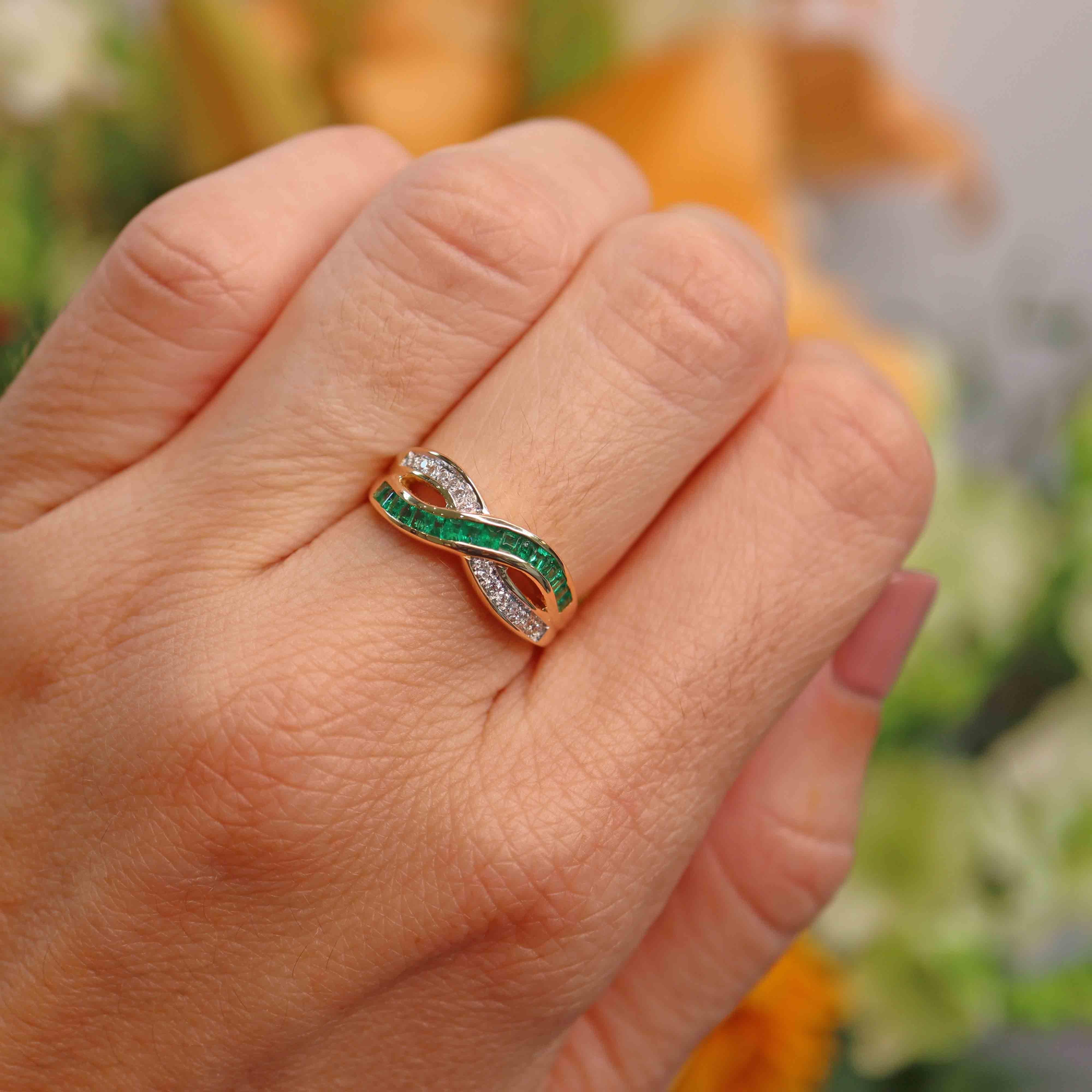Ellibelle Jewellery Vintage Emerald & Diamond 18ct Gold Crossover Band Ring