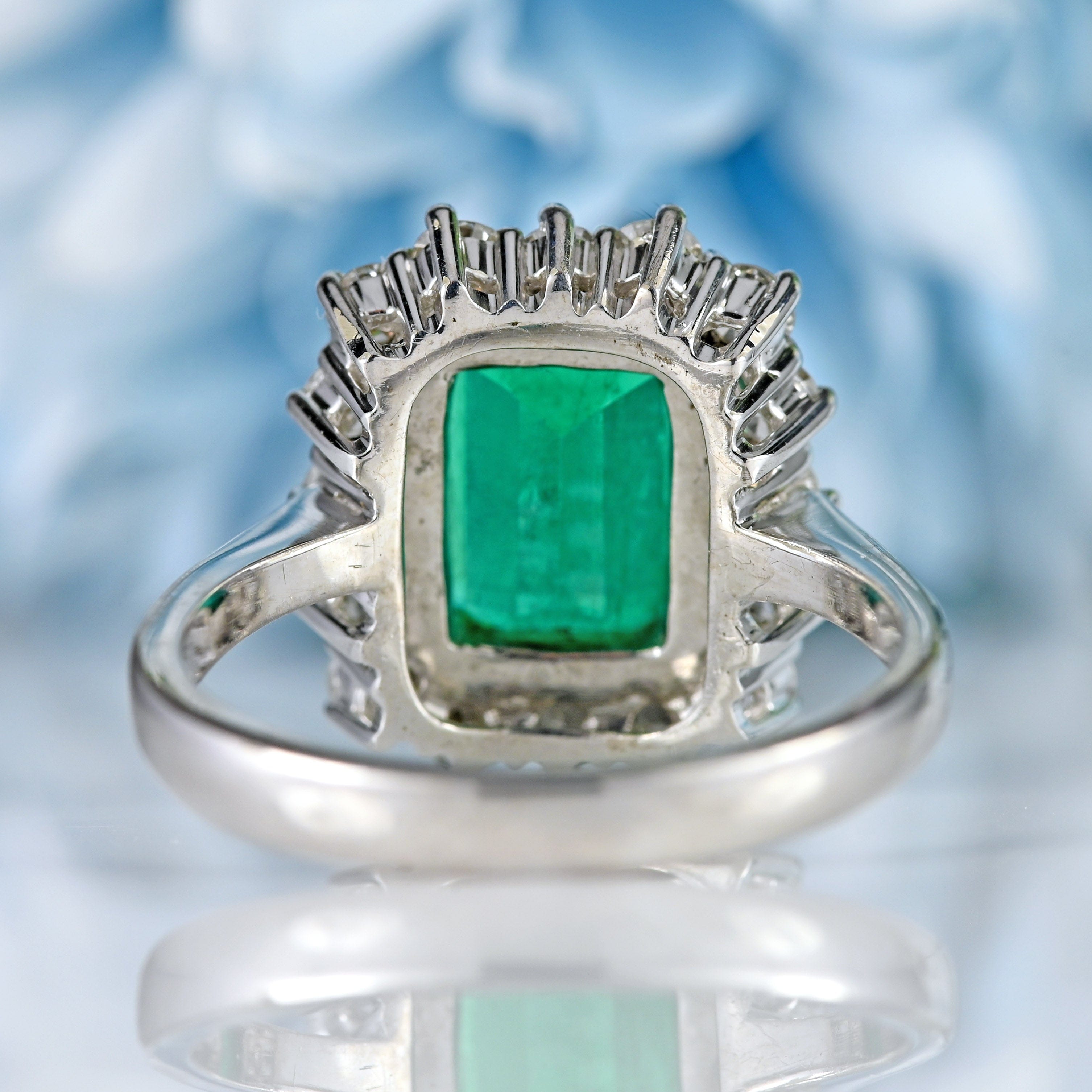 Ellibelle Jewellery Vintage Emerald & Diamond 18ct White Gold Cluster Engagement Ring (2.75cts)