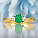 Ellibelle Jewellery Vintage Emerald & Princess-Cut Diamond 18ct Gold Three-Stone Trilogy Engagement Ring (0.40cts)
