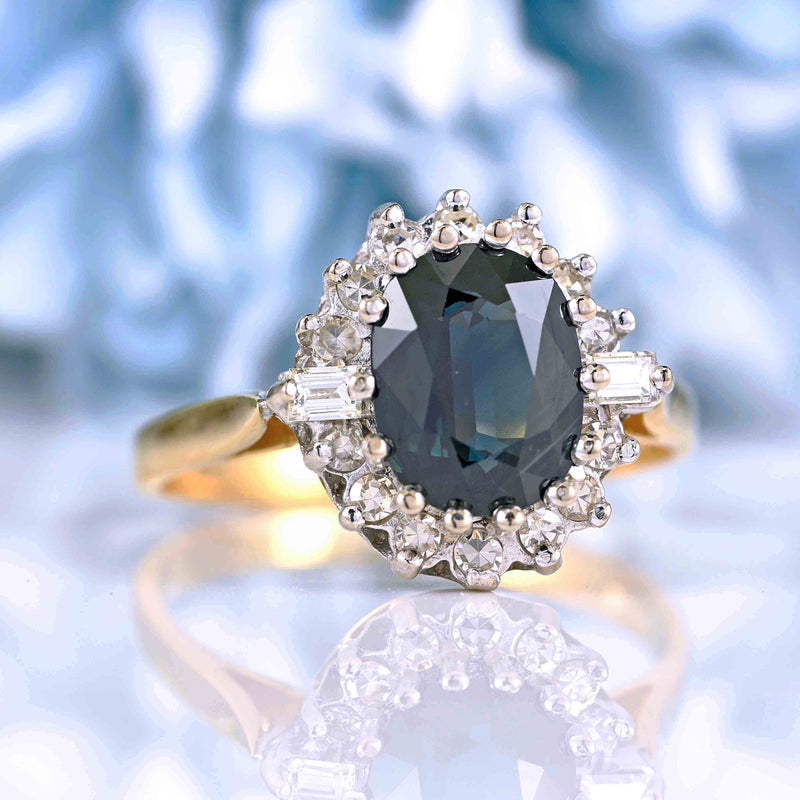 Ellibelle Jewellery Vintage Green Sapphire & Diamond 18ct Gold Cluster Ring (1.97ct)