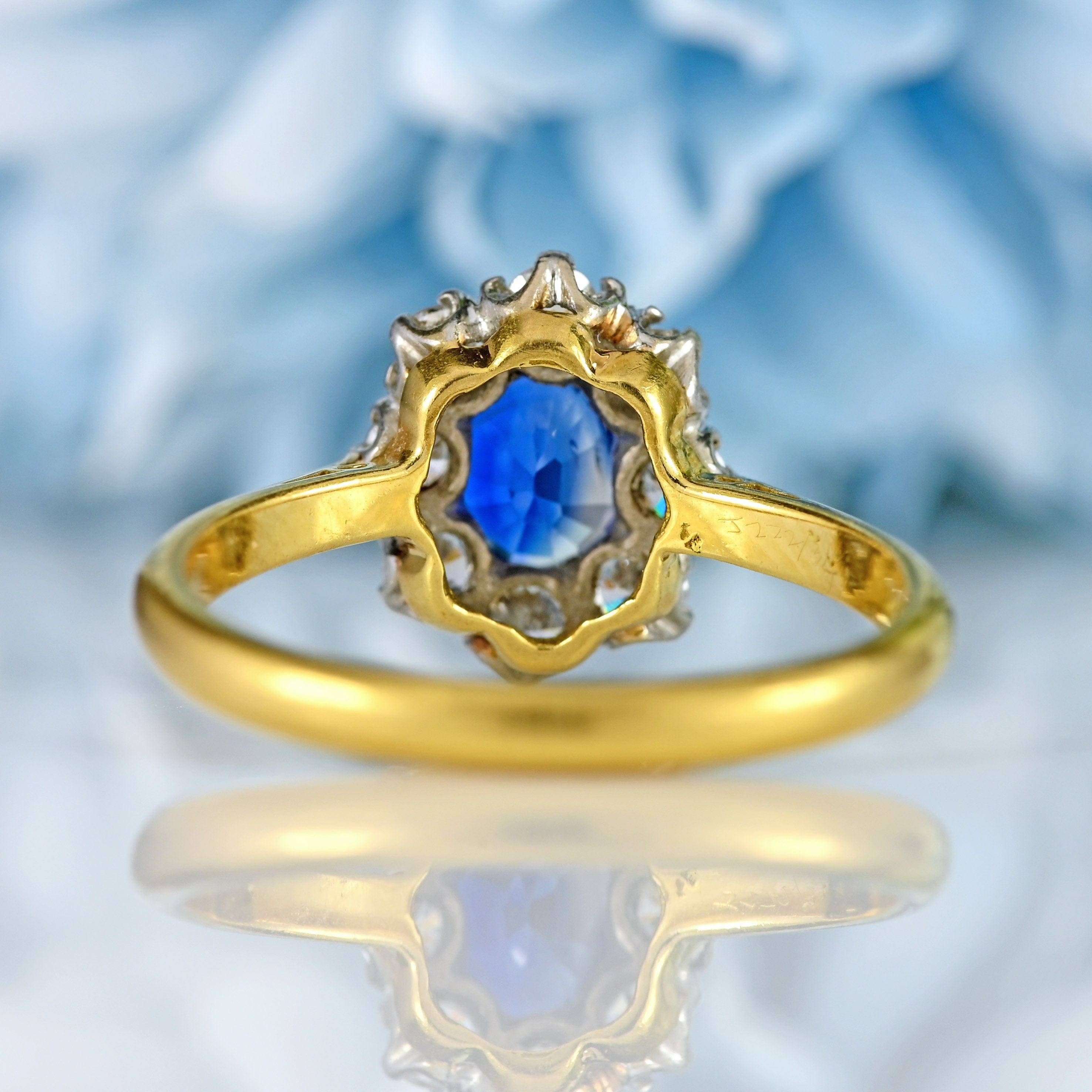 Ellibelle Jewellery Vintage Mid 20th Century Sapphire & Diamond 18ct Gold Cluster Ring (1.00ct)