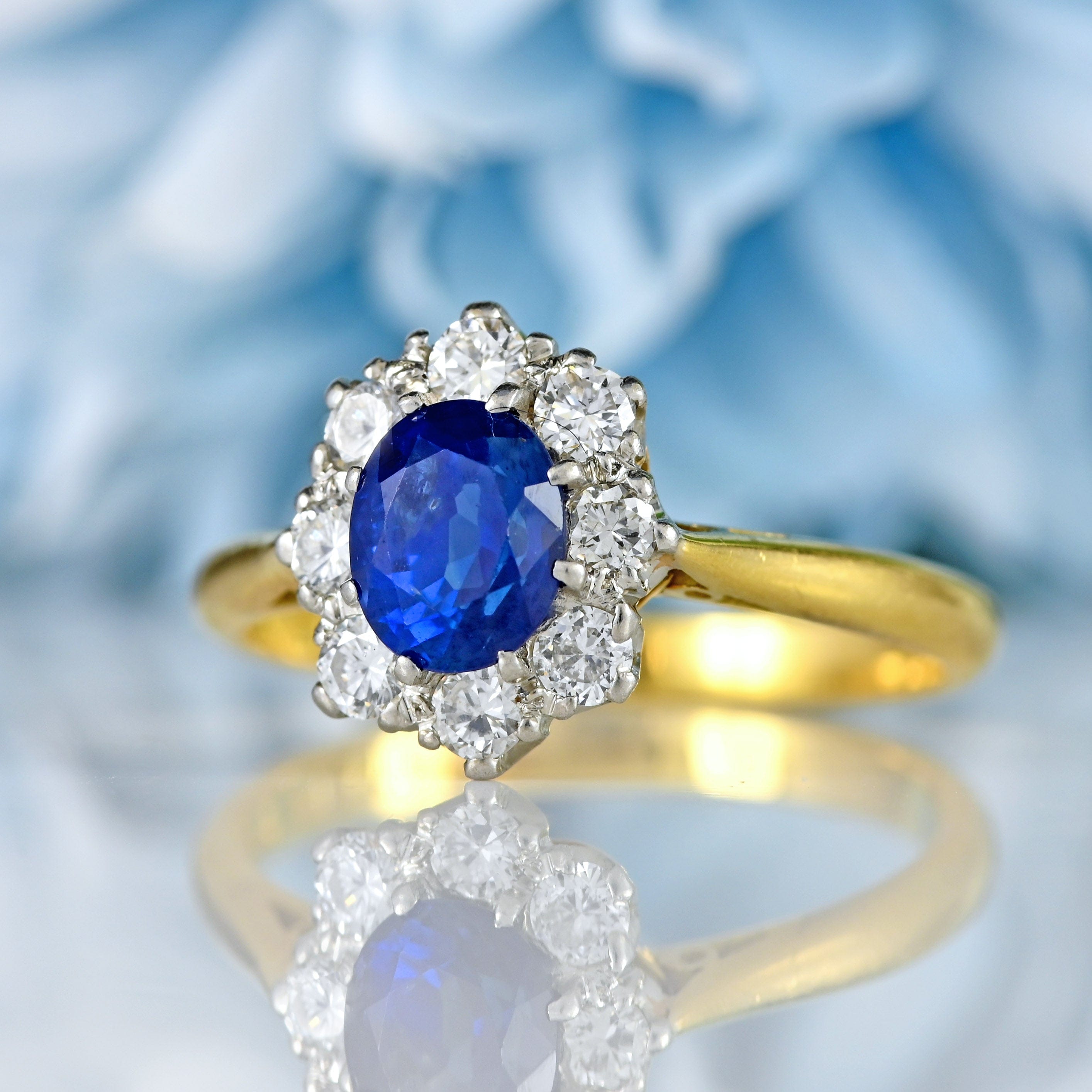 Ellibelle Jewellery Vintage Mid 20th Century Sapphire & Diamond 18ct Gold Cluster Ring (1.00ct)