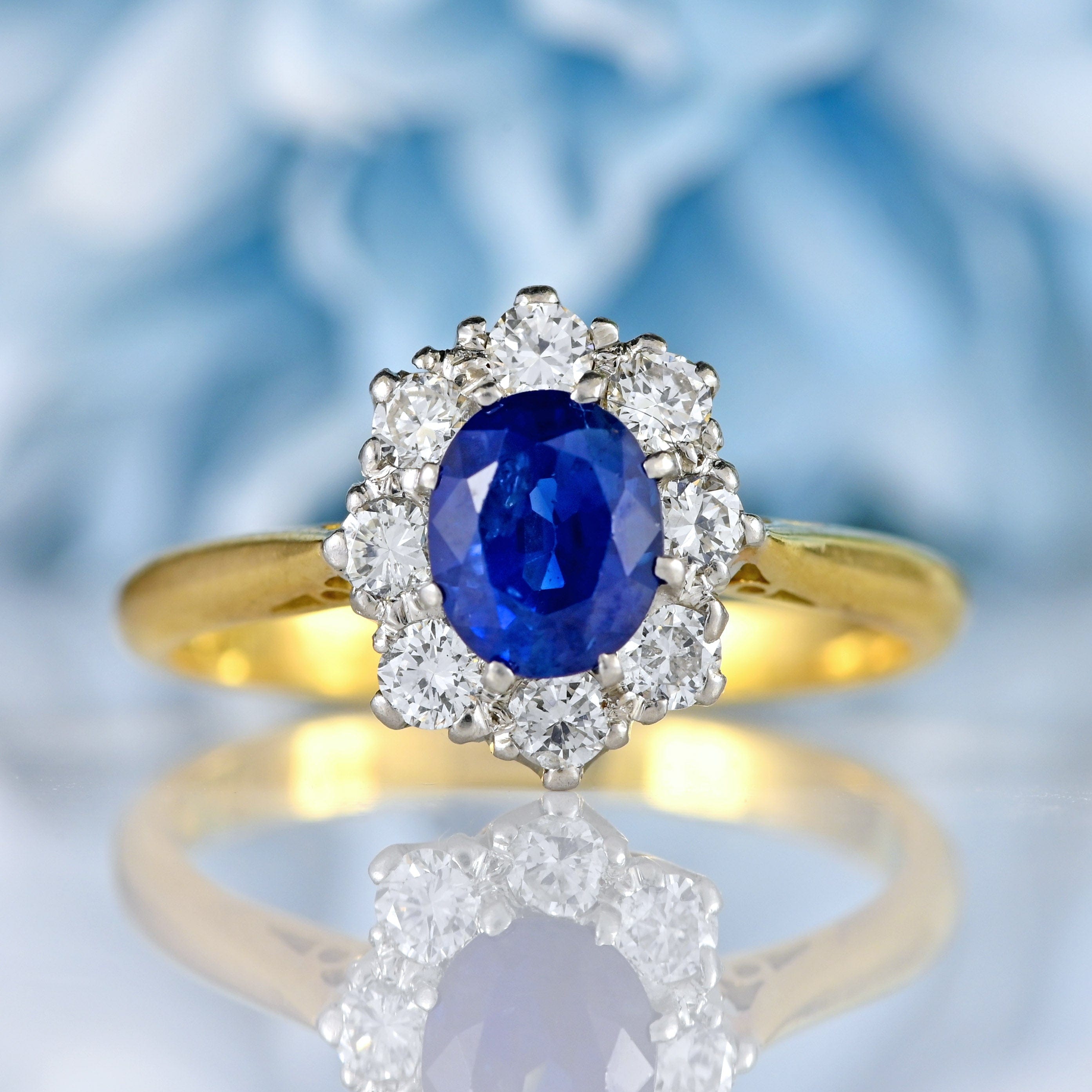 Ellibelle Jewellery Vintage Mid 20th Century Sapphire & Diamond 18ct Gold Cluster Ring (1.00ct)