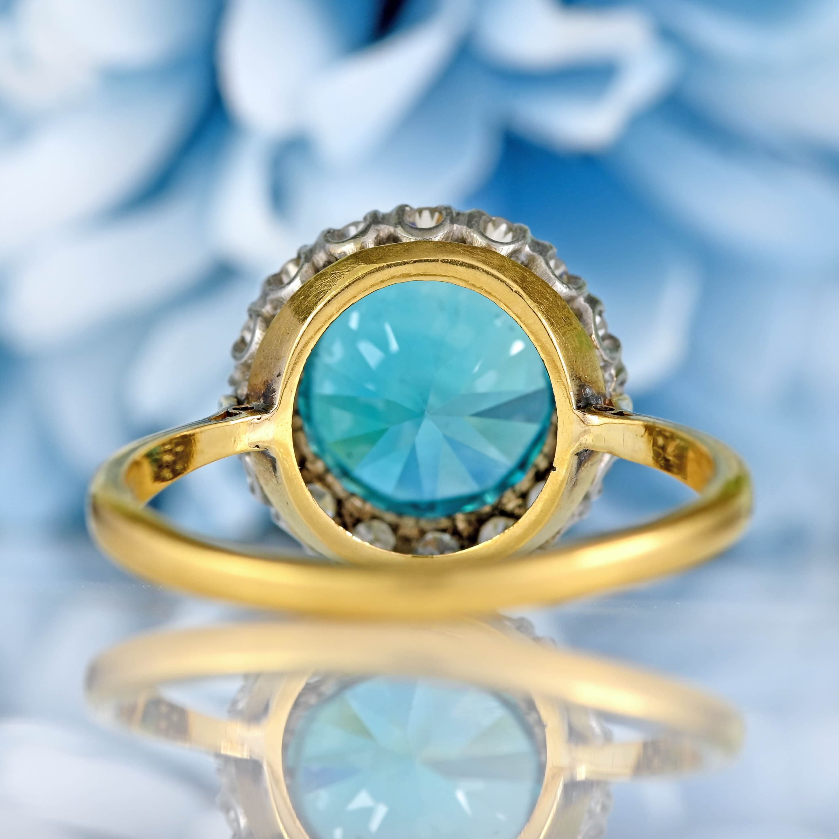 Ellibelle Jewellery Vintage Mid-Century Blue Zircon & Diamond 18ct Gold Cluster Ring