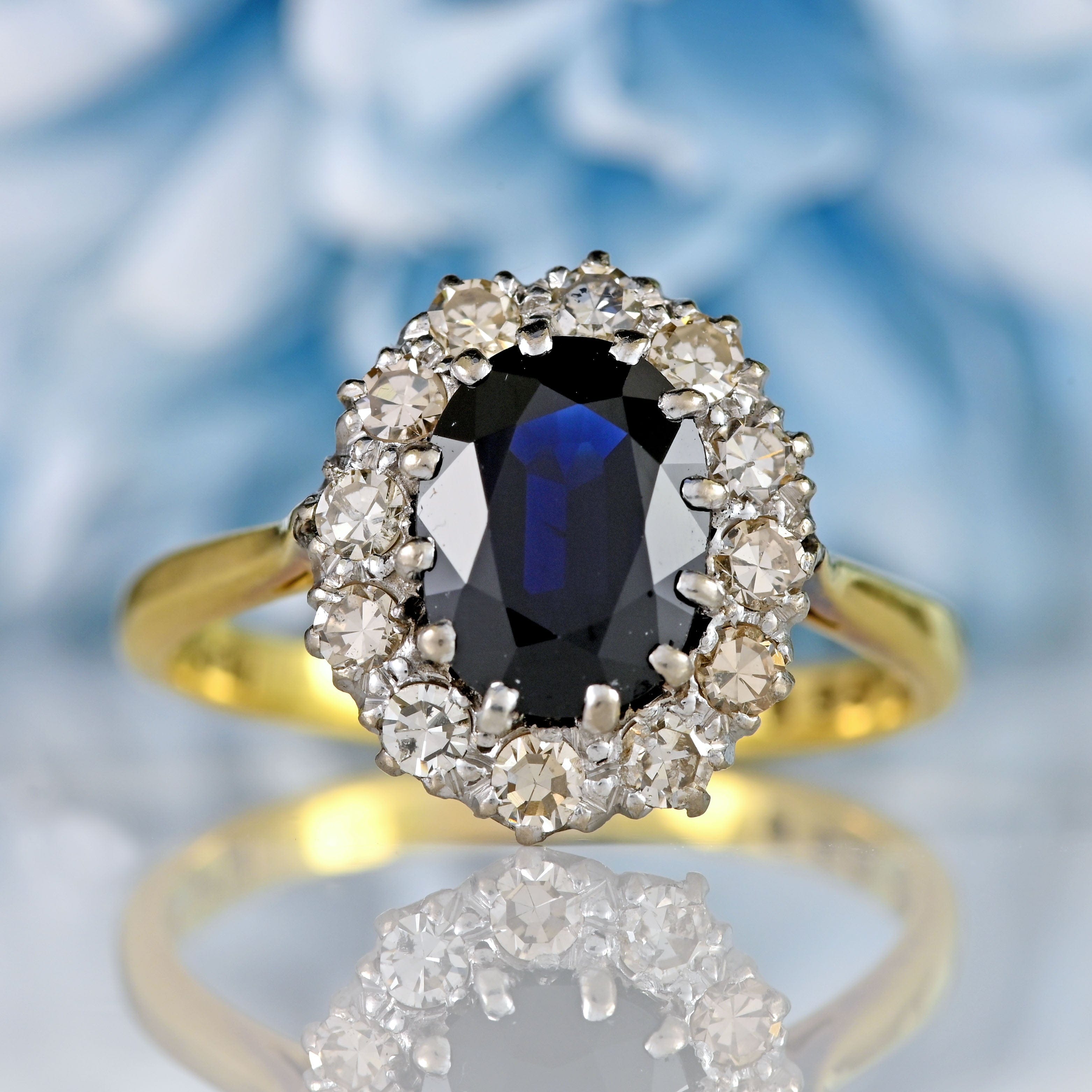 Ellibelle Jewellery Vintage Mid-Century Sapphire & Diamond 18ct Gold Platinum Cluster Ring (1.95cts)