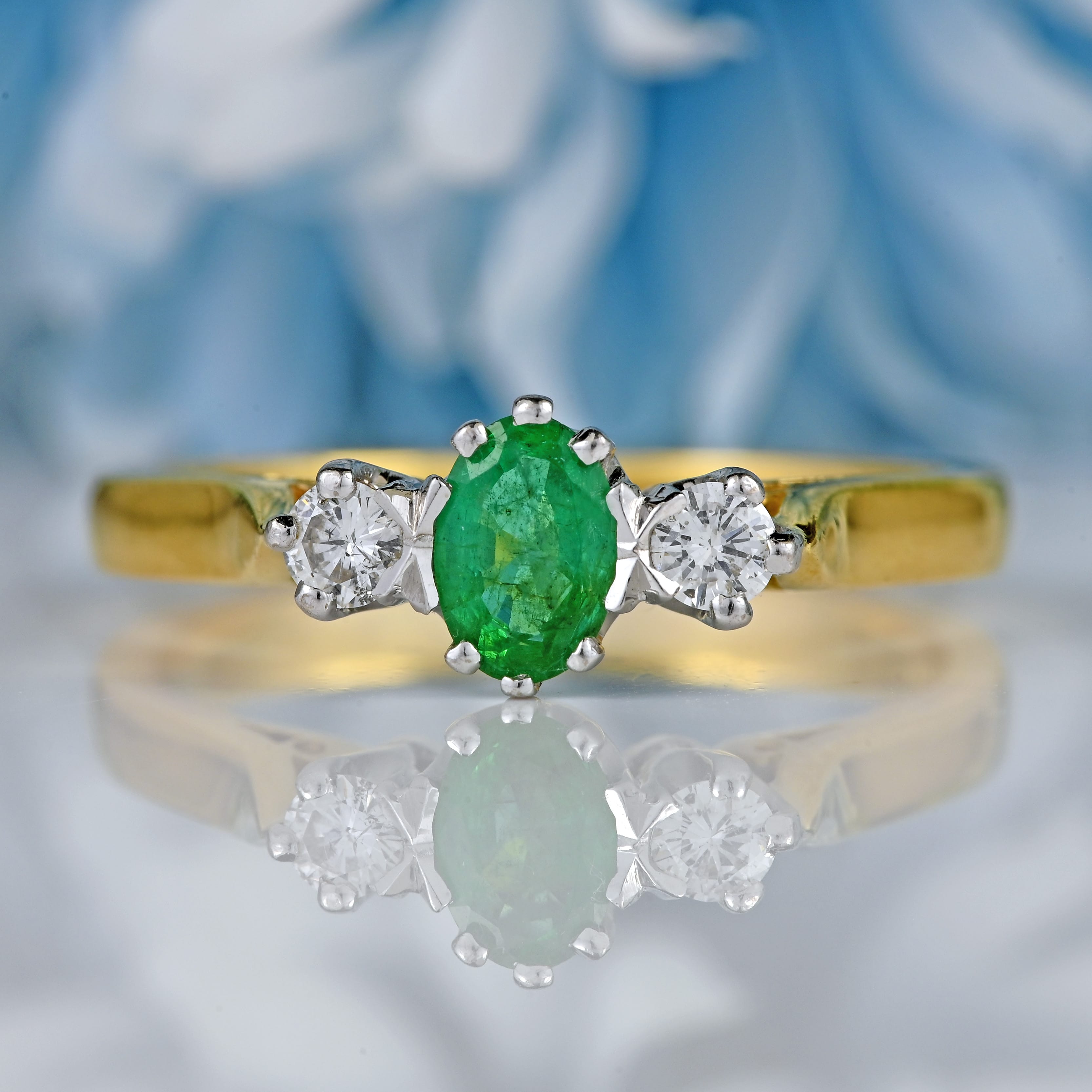Ellibelle Jewellery Vintage Oval-Cut Emerald & Diamond 18ct Gold Three-Stone Ring