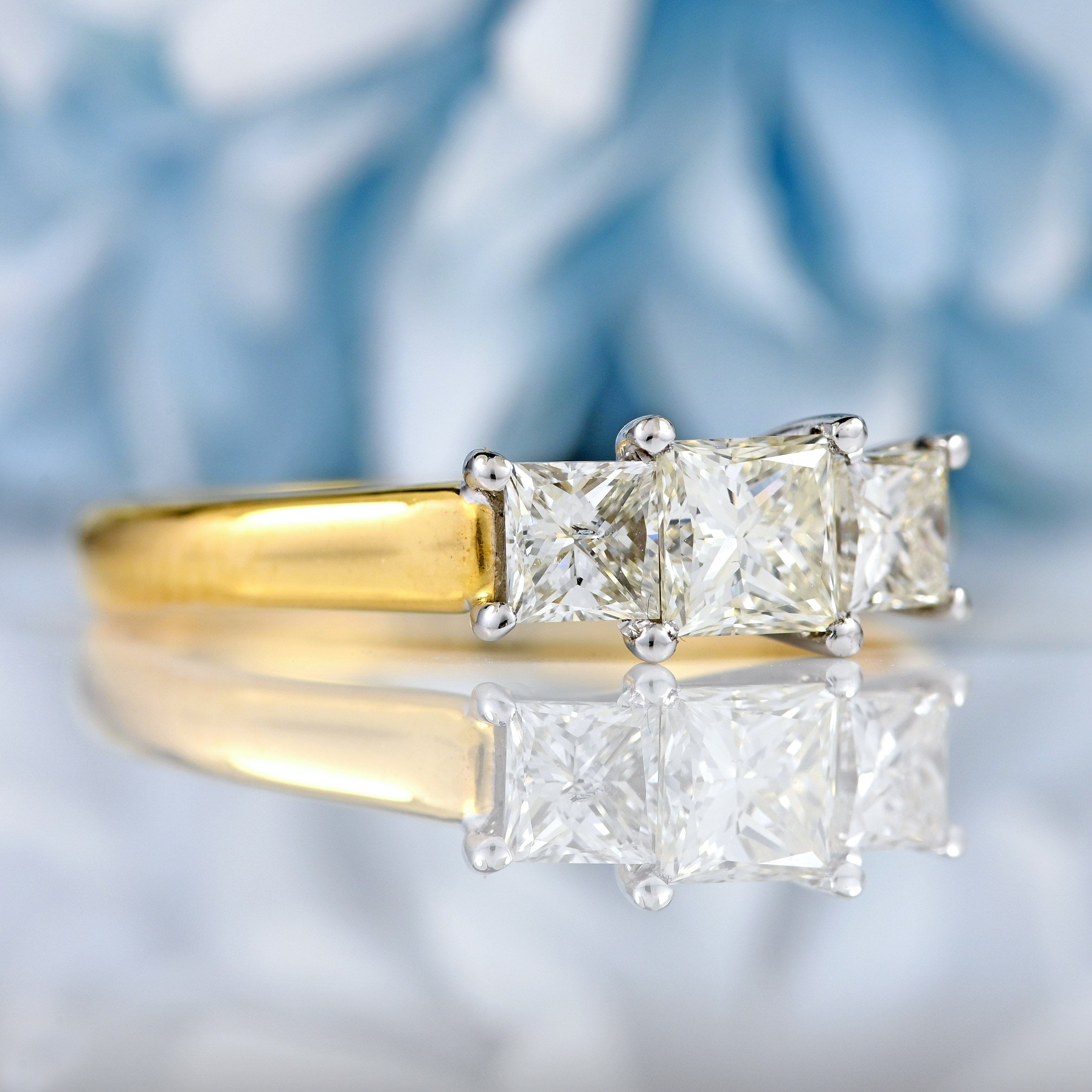 Ellibelle Jewellery Vintage Princess-Cut Diamond 18ct Gold Three-Stone Engagement Ring (1.00ct)