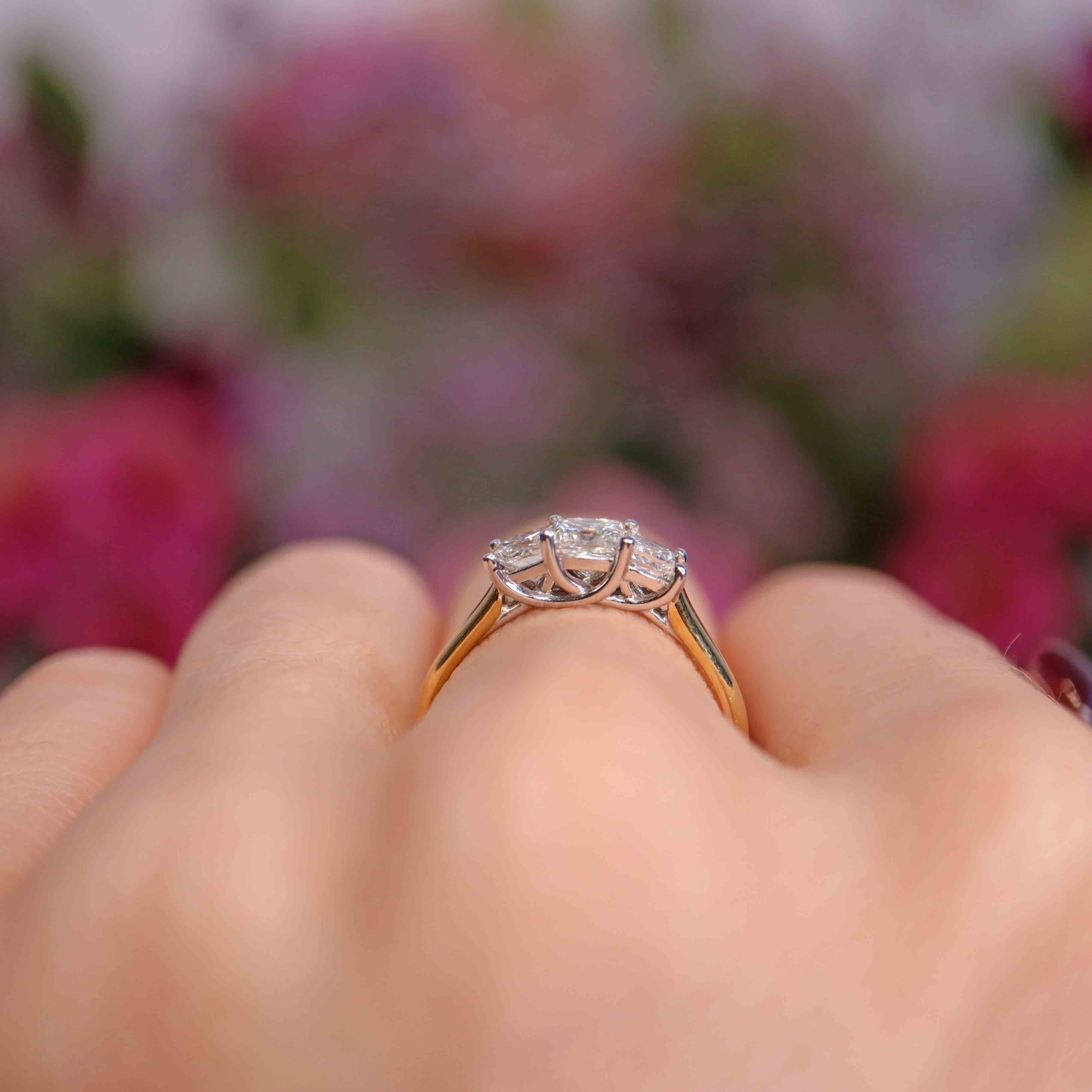 Ellibelle Jewellery Vintage Princess-Cut Diamond 18ct Gold Three-Stone Engagement Ring (1.00ct)
