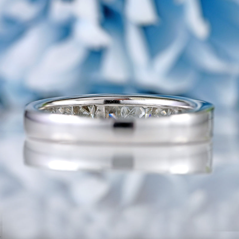 Ellibelle Jewellery Vintage Princess-Cut Diamond 18ct White Gold Half-Eternity Wedding Band Ring (1.00ct)
