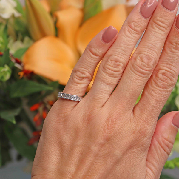 Ellibelle Jewellery Vintage Princess-Cut Diamond 18ct White Gold Half-Eternity Wedding Band Ring (1.00ct)