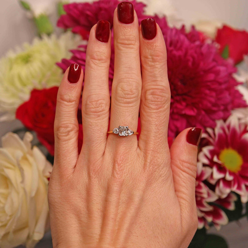 Ellibelle Jewellery Vintage Princess & Trillion-Cut Diamond 18ct Gold Three-Stone Engagement Ring (1.05cts)