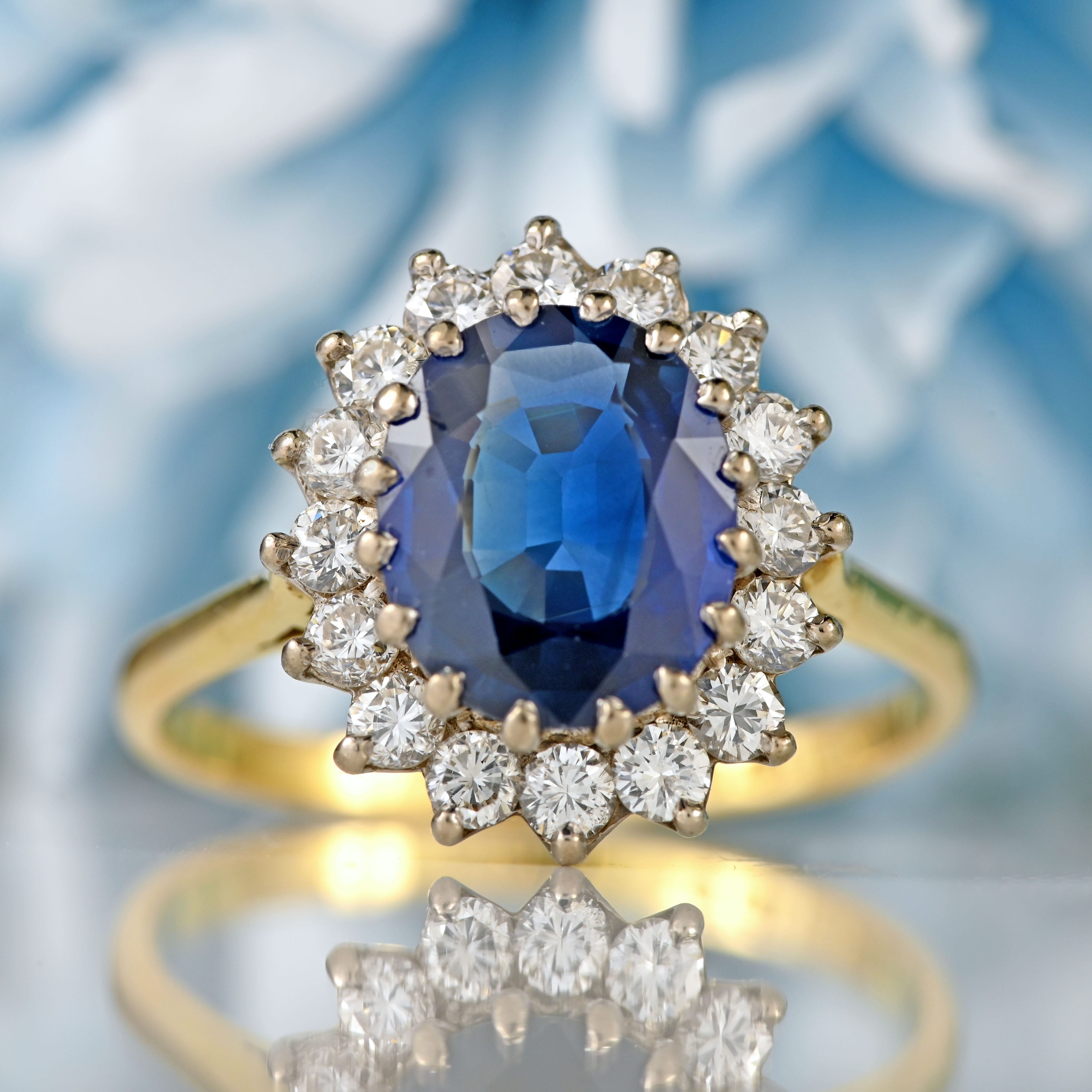 Ellibelle Jewellery Vintage Sapphire & Diamond 18ct Gold Cluster Engagement Ring (2.46cts)