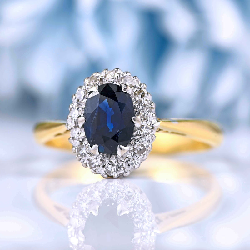 Ellibelle Jewellery Vintage Sapphire & Diamond 18ct Gold Cluster Ring (0.72ct)