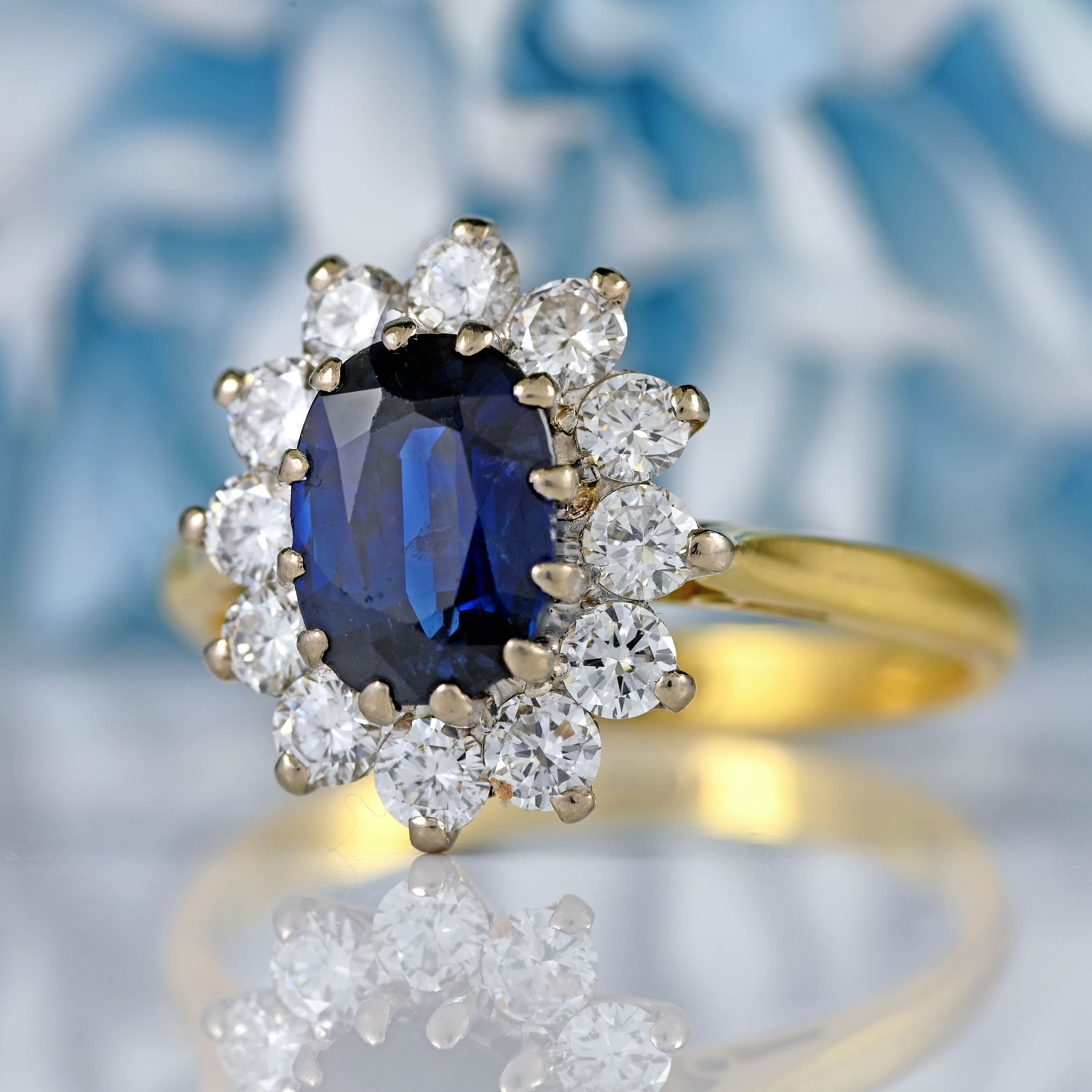 Ellibelle Jewellery Vintage Sapphire & Diamond 18ct Gold Oval Cluster Ring (1.60cts)