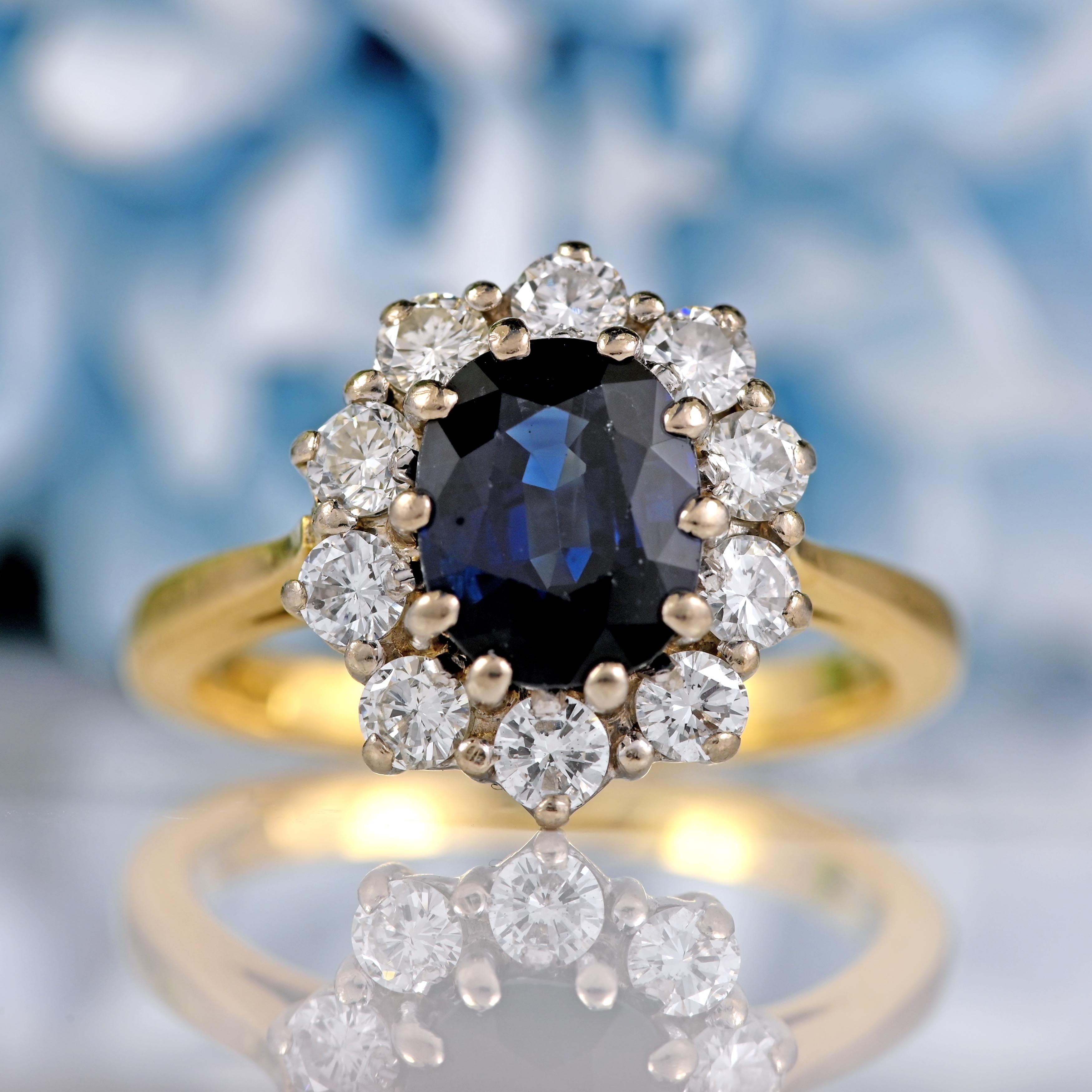 Ellibelle Jewellery Vintage Sapphire & Diamond 18ct Gold Oval Cluster Ring (1.70ct)