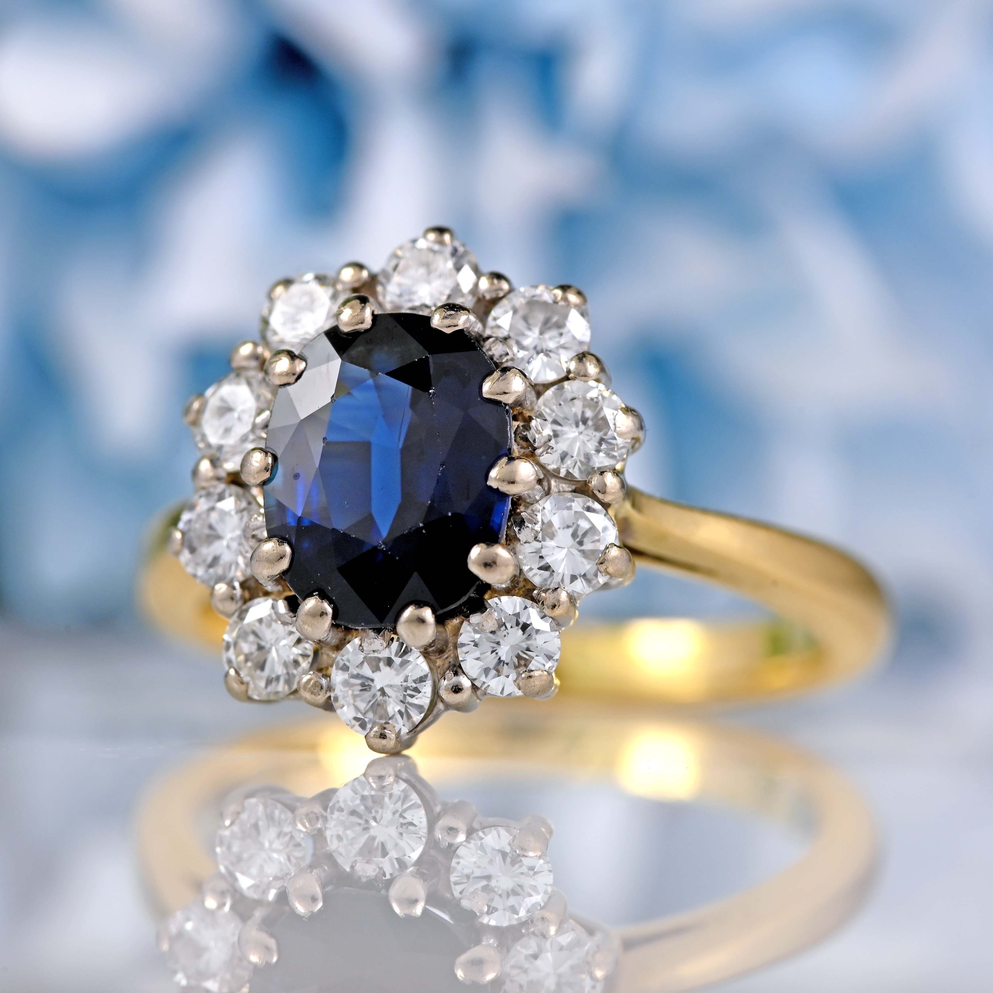 Ellibelle Jewellery Vintage Sapphire & Diamond 18ct Gold Oval Cluster Ring (1.70ct)