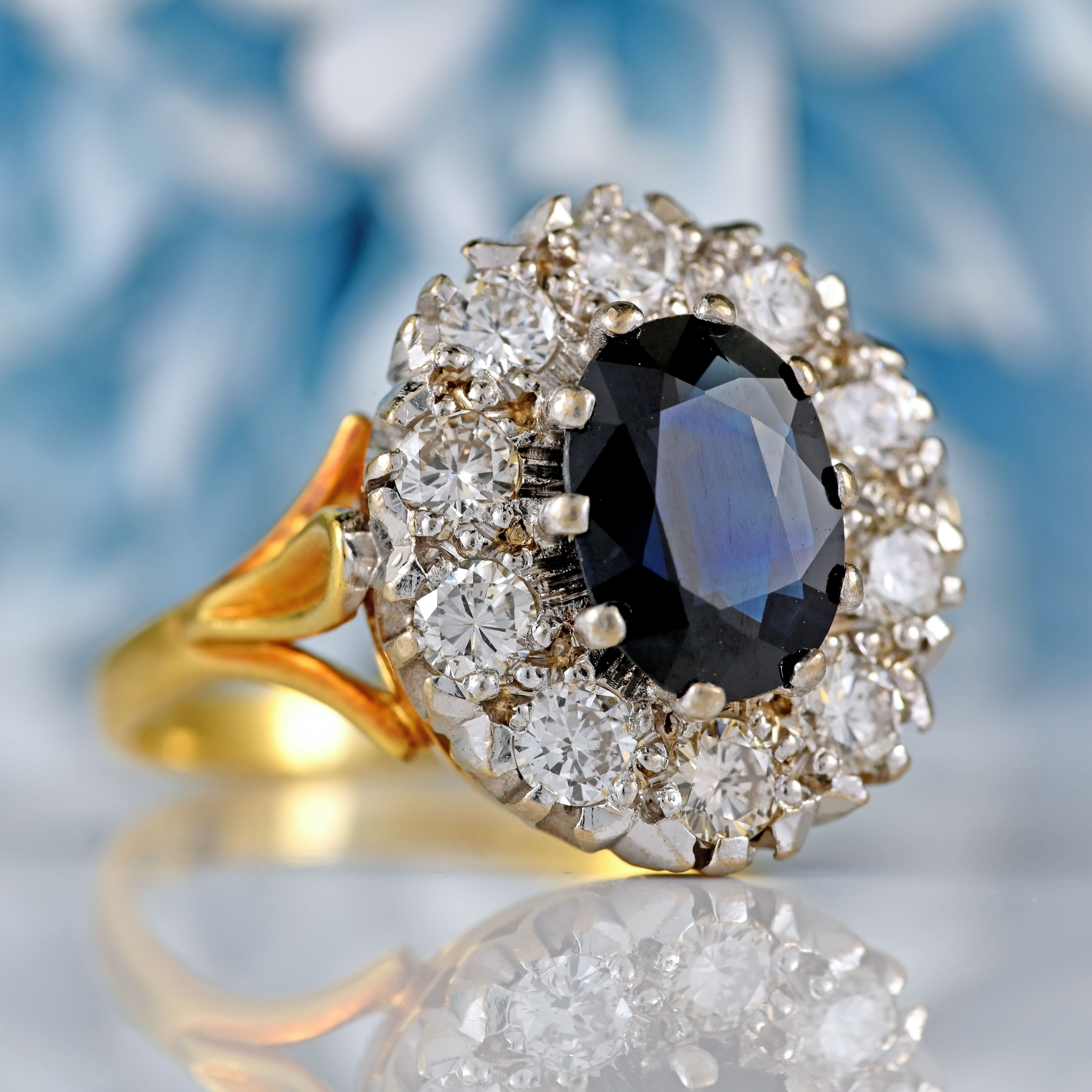 Ellibelle Jewellery Vintage Sapphire & Diamond 18ct Gold Oval Cluster Ring (1.72cts)