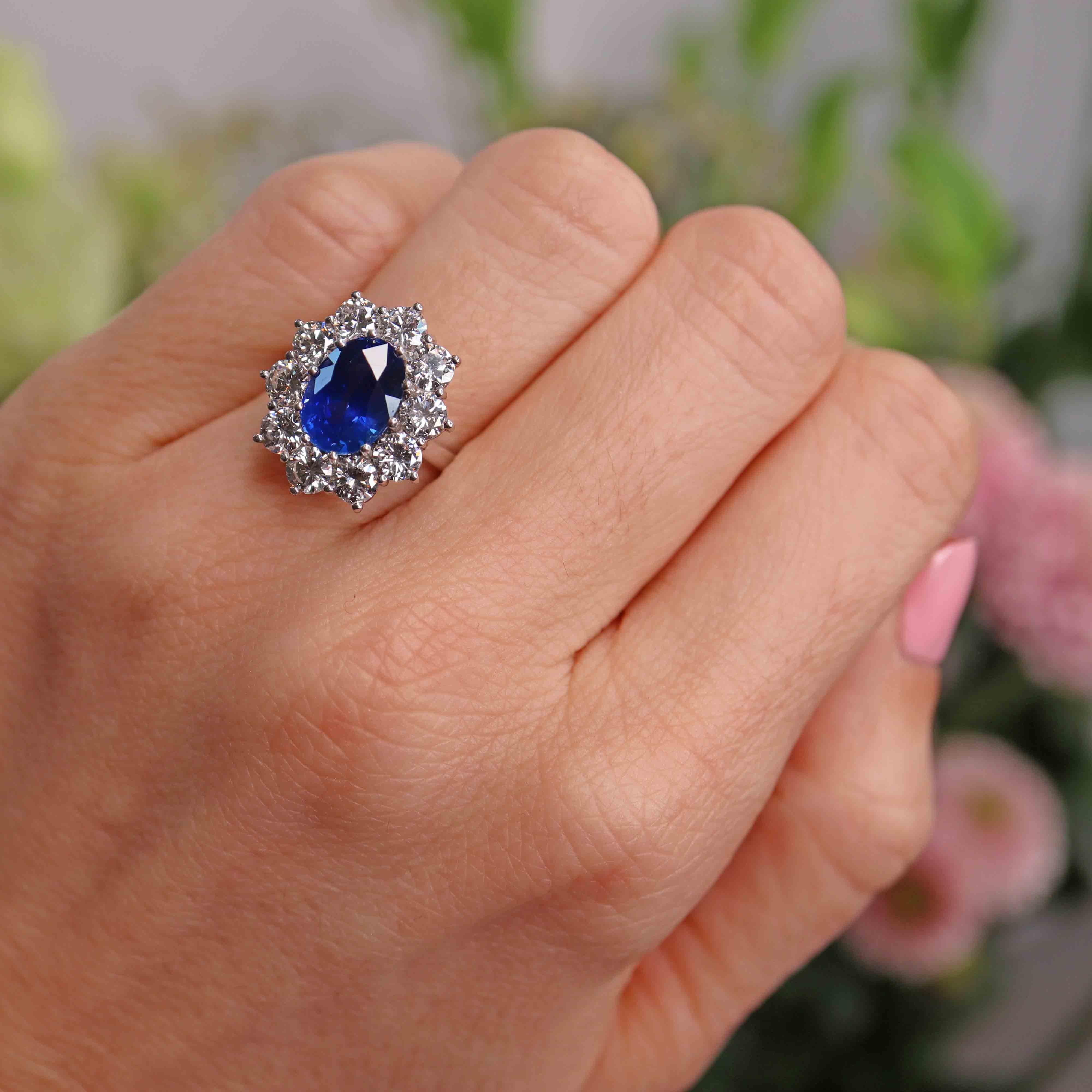 Ellibelle Jewellery Vintage Sapphire & Diamond 18ct White Gold Cluster Engagement Ring (3.30ct)