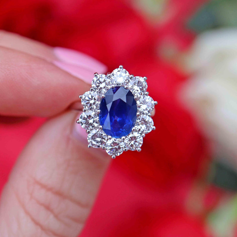 Ellibelle Jewellery Vintage Sapphire & Diamond 18ct White Gold Cluster Engagement Ring (3.30ct)