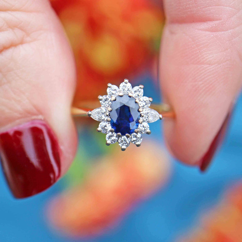 Ellibelle Jewellery Vintage Sapphire & Pear-Cut Diamond 18ct Gold Cluster Ring (0.70cts)