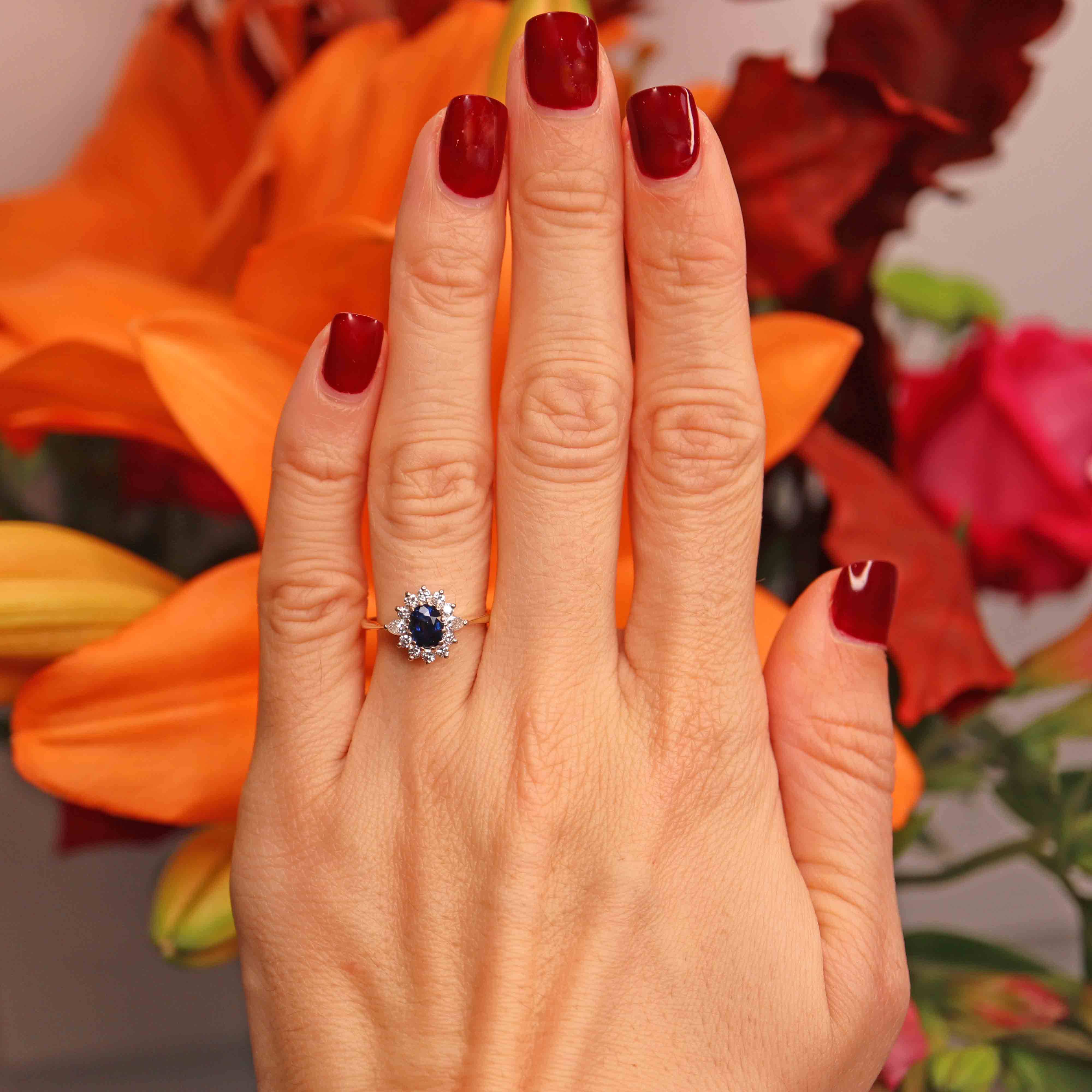 Ellibelle Jewellery Vintage Sapphire & Pear-Cut Diamond 18ct Gold Cluster Ring (0.70cts)