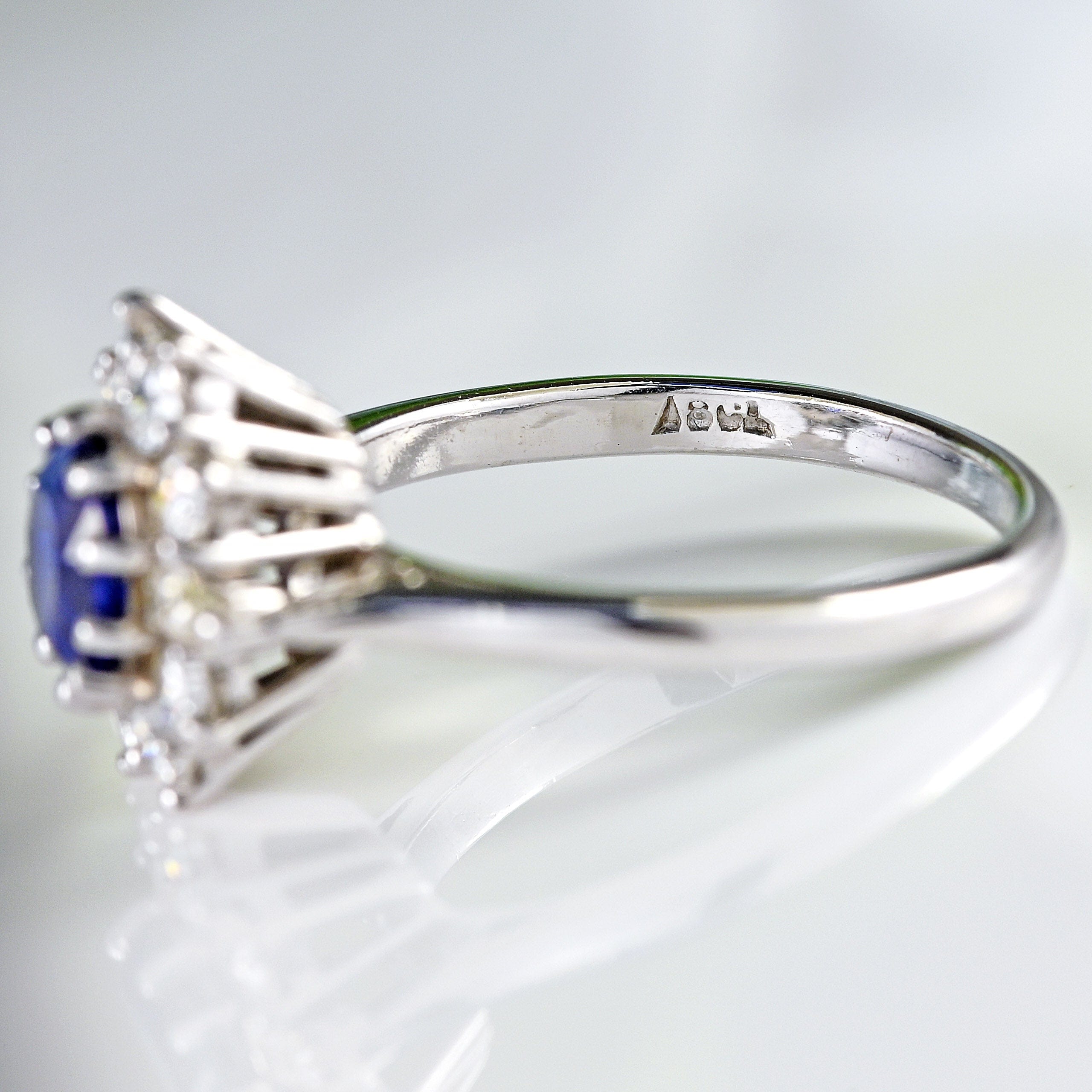 Ellibelle Jewellery Vintage Sapphire & Vari-Cut Diamond 18ct White Gold Cluster Ring (0.85cts)