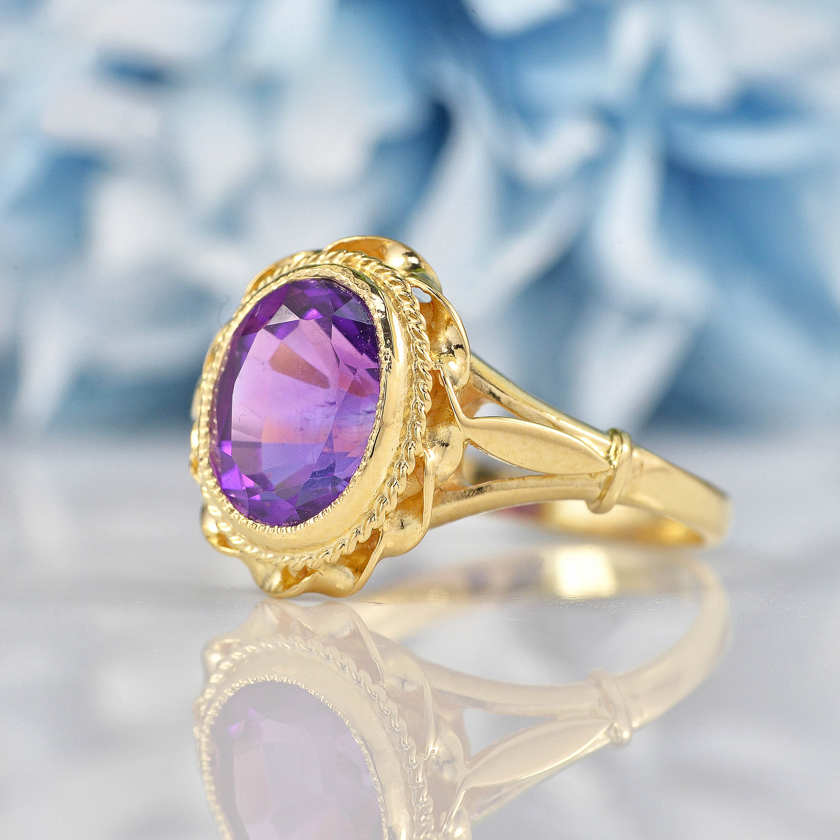 Ellibelle Jewellery Vintage Style Amethyst 9ct Gold Dress Ring (1.95ct)