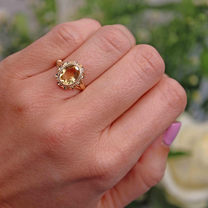 Ellibelle Jewellery Vintage Style Citrine 9ct Gold Dress Ring (1.80ct)