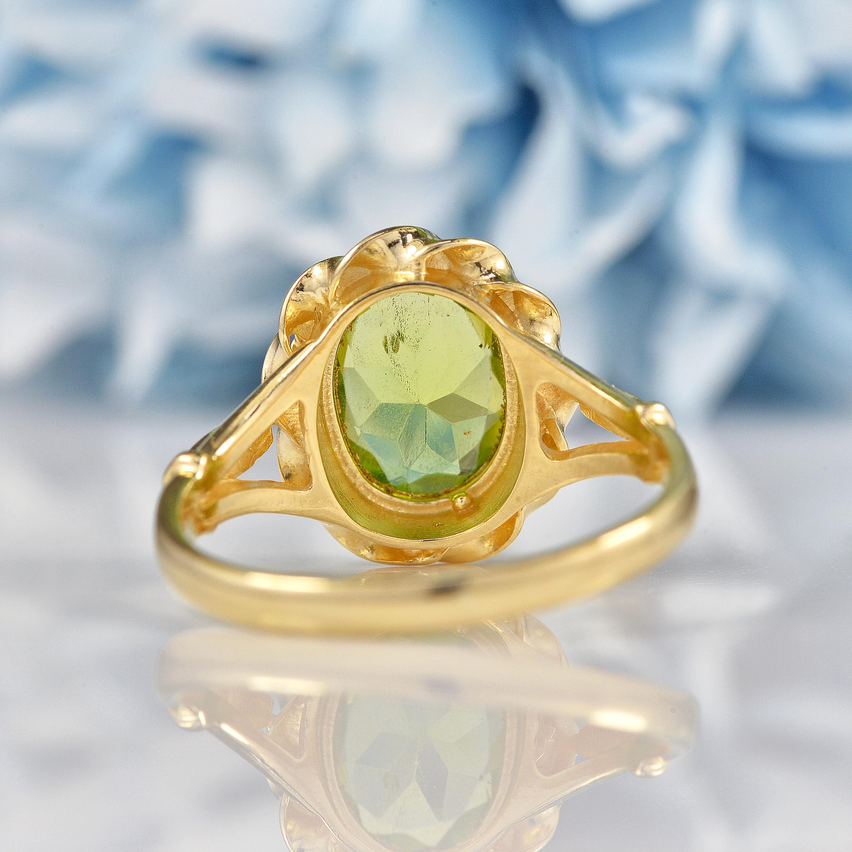 Vintage Style Peridot 9ct Gold Dress Ring (2.05ct) Ellibelle Jewellery Vintage Style Peridot 9ct Gold Dress Ring (2.05ct) Ellibelle Jewellery