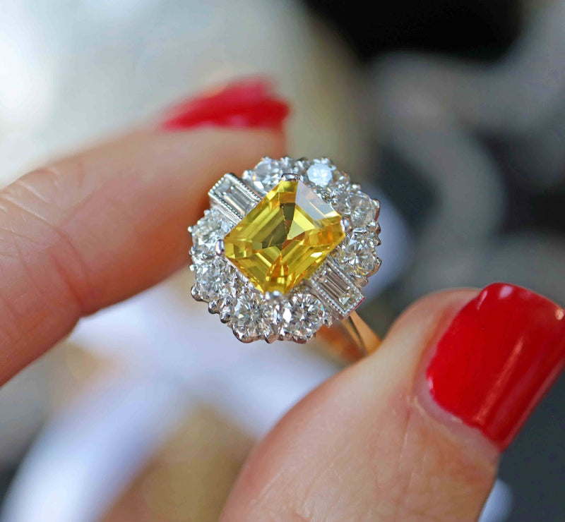 Ellibelle Jewellery Yellow Sapphire & Diamond 18ct Gold Cluster Engagement Ring (2.20cts)