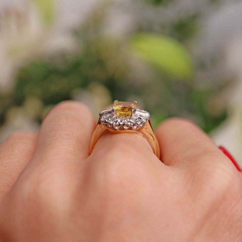 Ellibelle Jewellery Yellow Sapphire & Diamond 18ct Gold Cluster Engagement Ring (2.20cts)