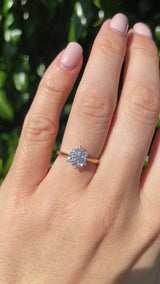 Vintage 1989 Diamond 18ct Gold Daisy Cluster Ring