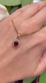 Vintage 1980 Garnet & Diamond 18ct Gold Pendant Necklace