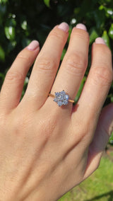 Vintage Diamond 18ct Gold Daisy Cluster Ring (1ct)