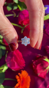 Vintage 1986 Diamond 18ct Gold Daisy Cluster Ring (1.26cts)