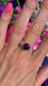 Vintage 1978 Rhodolite Garnet & Diamond 18ct White Gold Ring