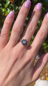 Vintage 18ct White Gold Sapphire & Diamond Daisy Cluster Ring