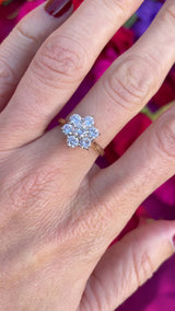 Vintage 1986 Diamond 18ct Gold Daisy Cluster Ring (1.26cts)