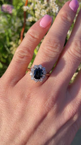 Vintage Sapphire & Diamond 18ct Gold Oval Cluster Ring (1.70ct)