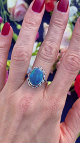 Vintage 1987 Black Opal Doublet 18ct White Gold Ring