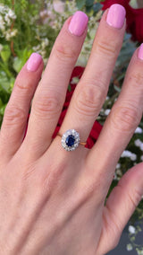 Vintage 1960s Sapphire & Diamond 18ct Gold Oval Cluster Ring