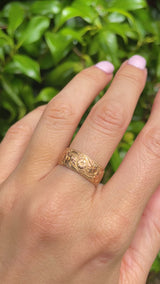 Edwardian 9ct Gold Engraved Wedding Band Ring