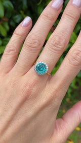 Vintage Mid-Century Blue Zircon & Diamond 18ct Gold Cluster Ring