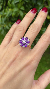 Vintage 1974 Amethyst & Diamond 18ct Gold Daisy Cluster Ring