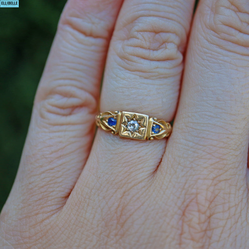Ellibelle Jewellery ANTIQUE SAPPHIRE & DIAMOND 18CT GOLD THREE-STONE STAR RING